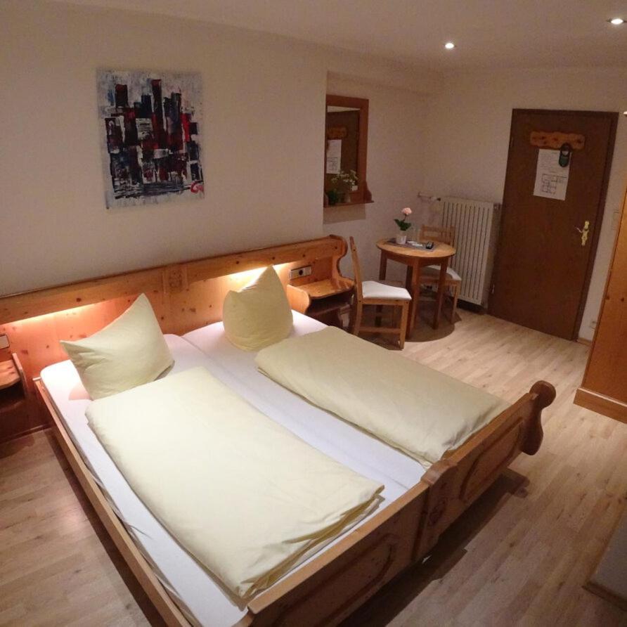 Hotel Almrausch 雷特温克尔 外观 照片