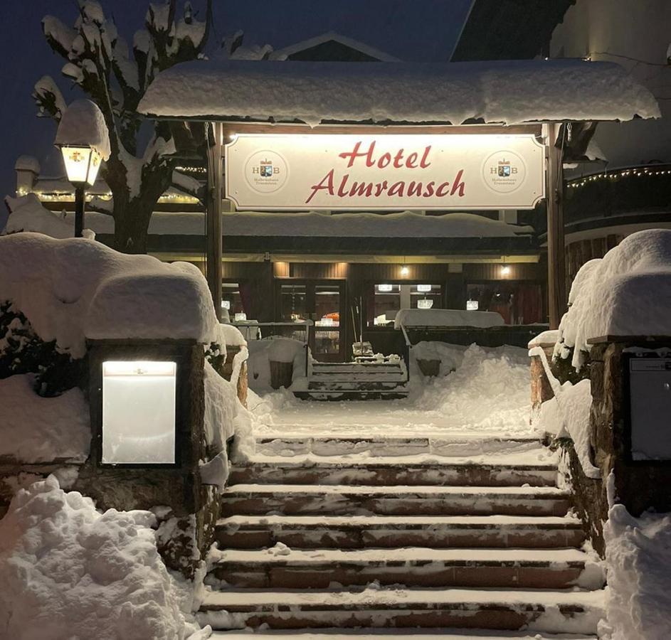 Hotel Almrausch 雷特温克尔 外观 照片