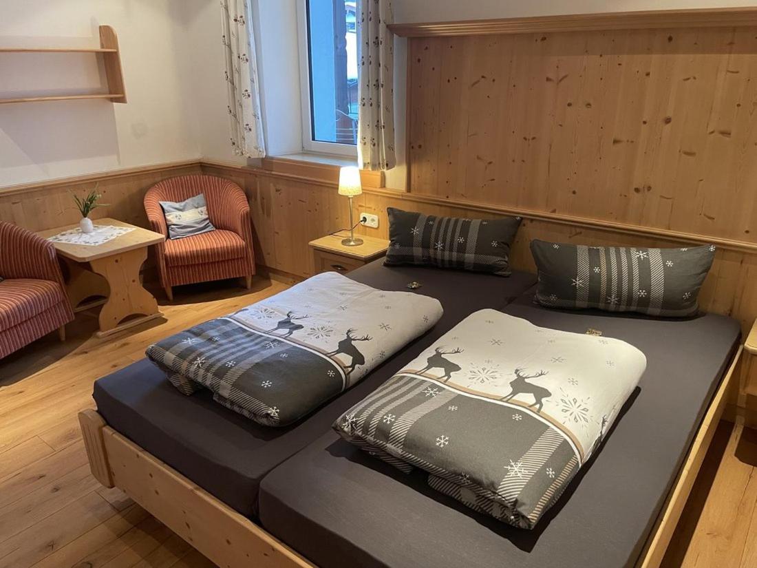 Hotel Almrausch 雷特温克尔 外观 照片