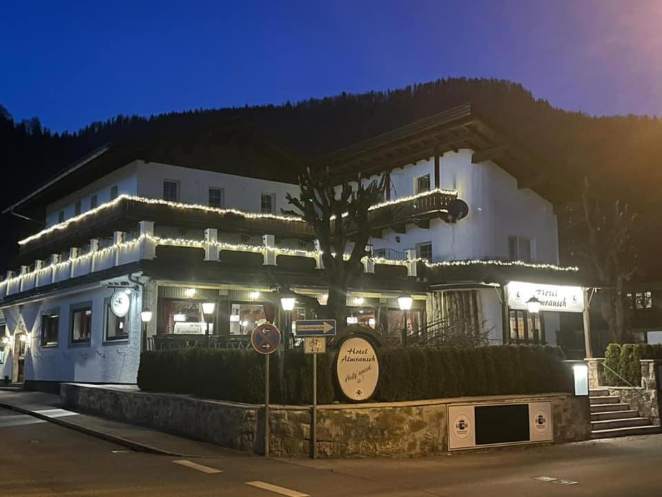 Hotel Almrausch 雷特温克尔 外观 照片