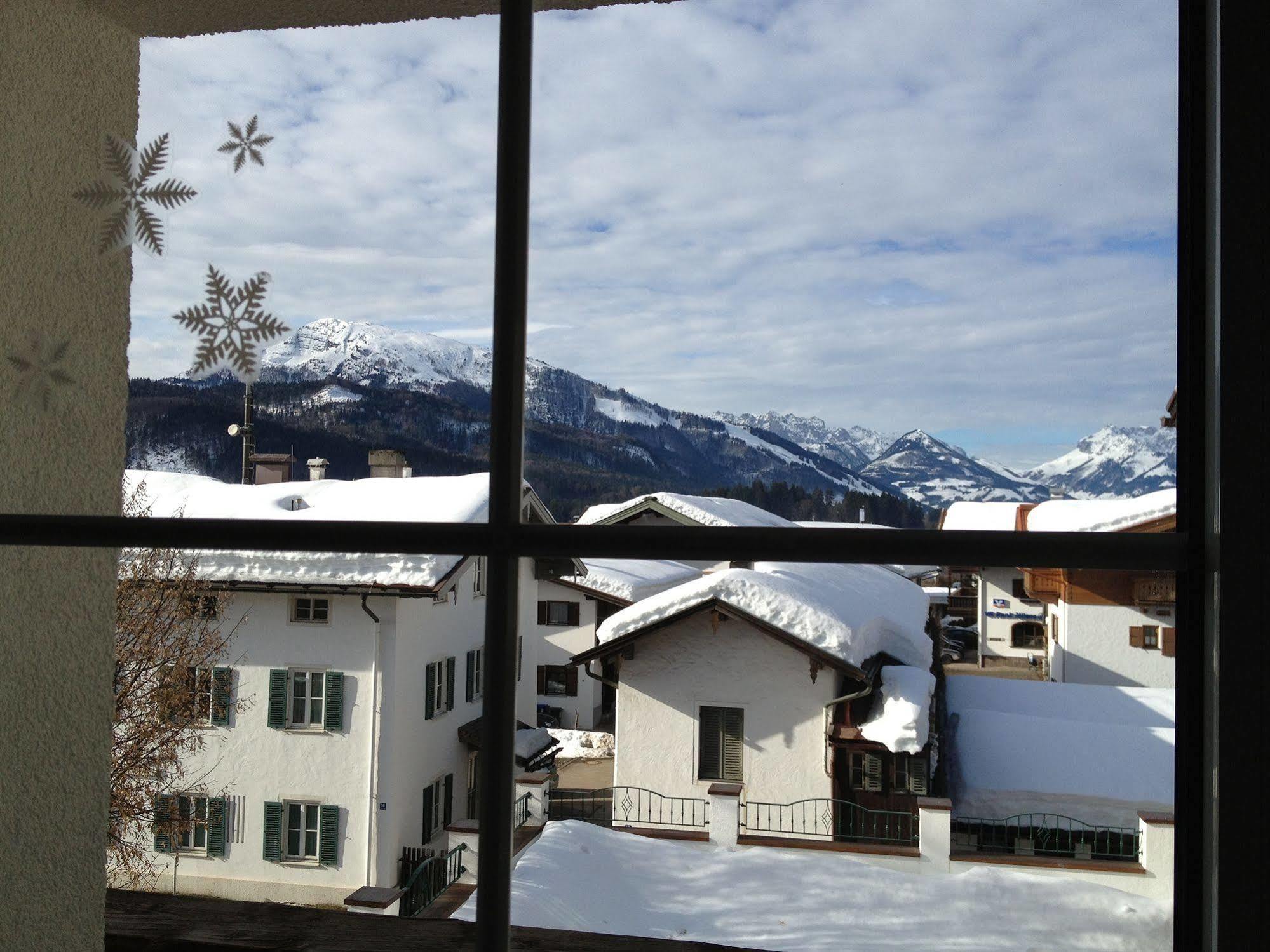 Hotel Almrausch 雷特温克尔 外观 照片
